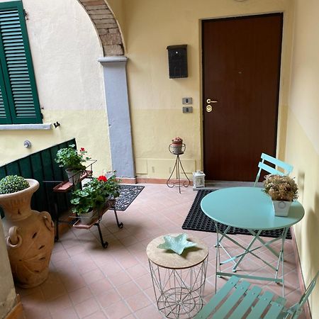 Civico 2 Operetta Marina Appartement Cremona Buitenkant foto