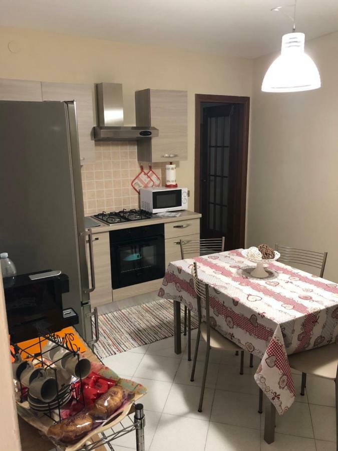 Civico 2 Operetta Marina Appartement Cremona Buitenkant foto